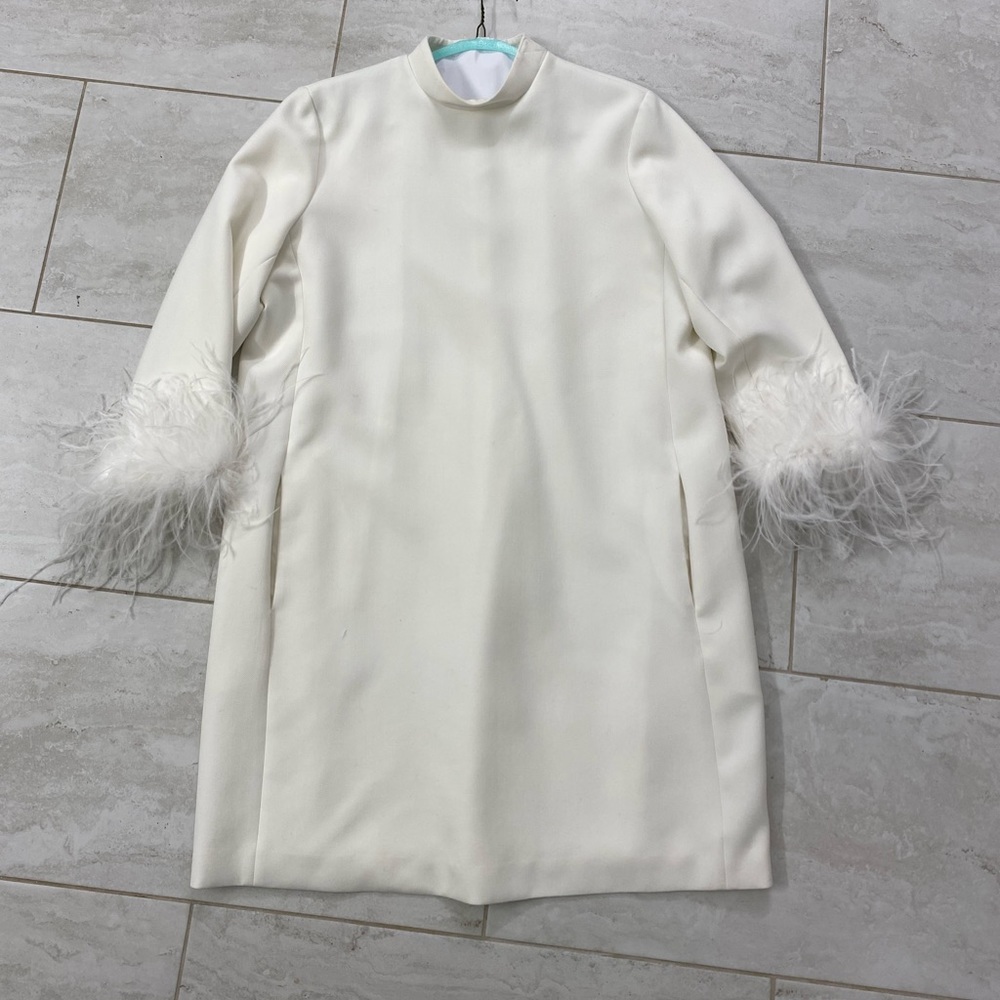 White mod Ellie